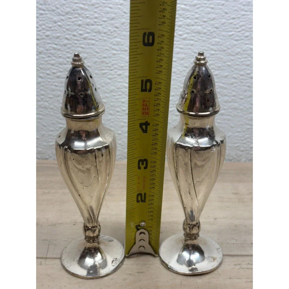 Vtg La France Reg.616 SP Co Silver Plated Salt & Papper Shakers Made In USA